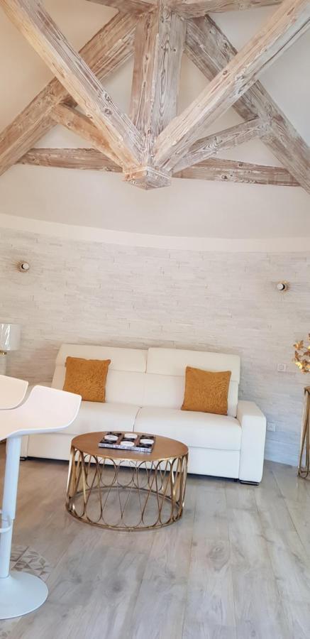 Studio Villa Chateau Currault มูแฌ็ง ภายนอก รูปภาพ