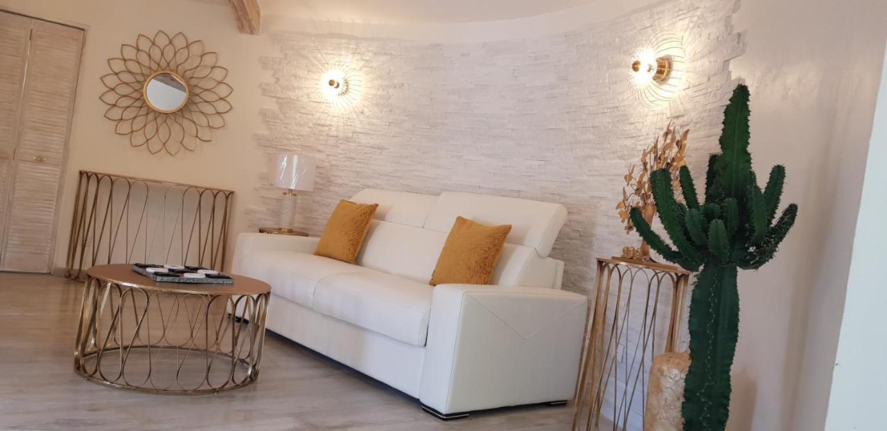 Studio Villa Chateau Currault มูแฌ็ง ภายนอก รูปภาพ