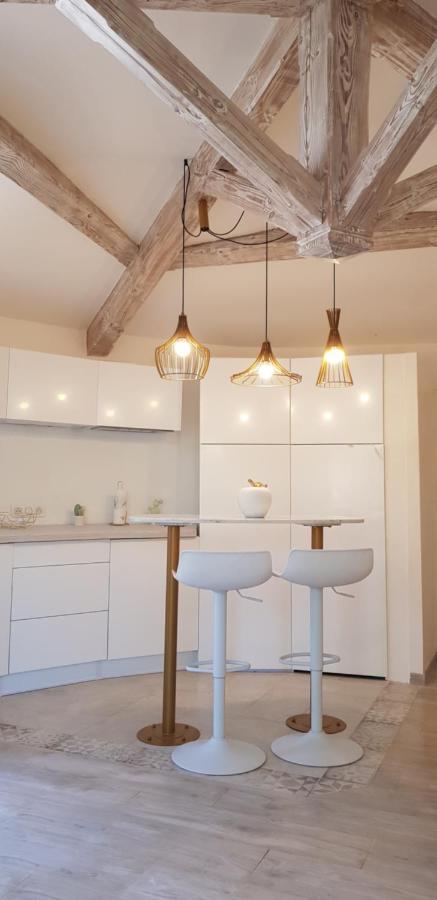 Studio Villa Chateau Currault มูแฌ็ง ภายนอก รูปภาพ