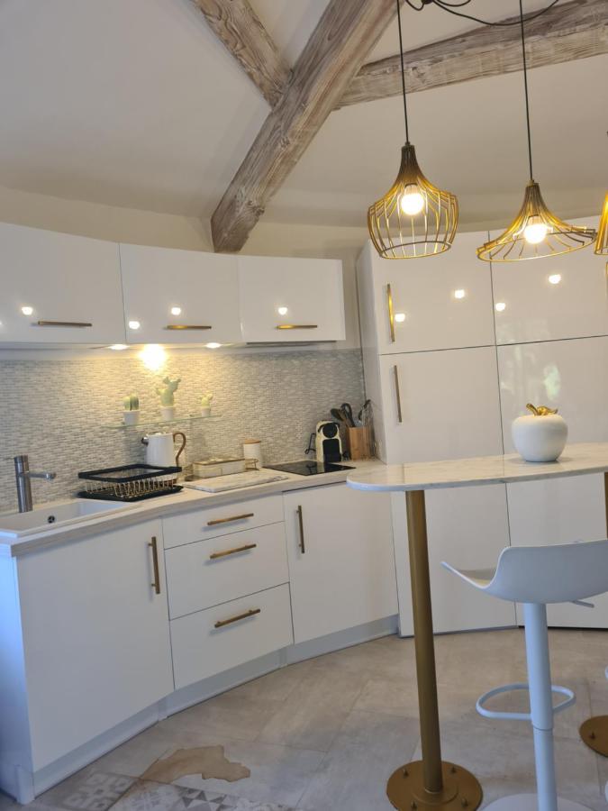 Studio Villa Chateau Currault มูแฌ็ง ภายนอก รูปภาพ